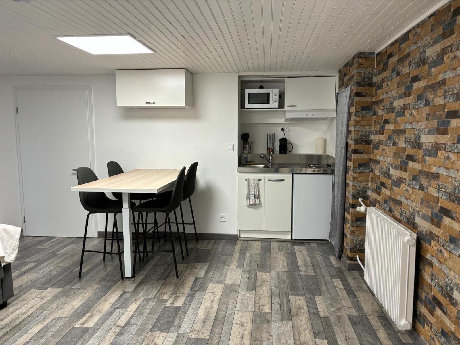 Chaleureux Appartement - Estrade Bollwiller Exteriör bild